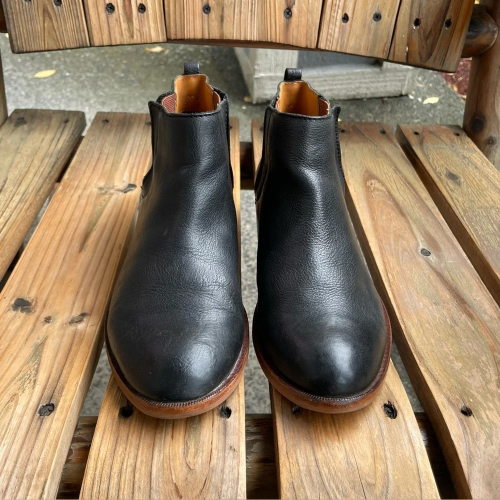 Kork-Ease Velma Black Leather Chelsea Boots Ankle Womens Size 7